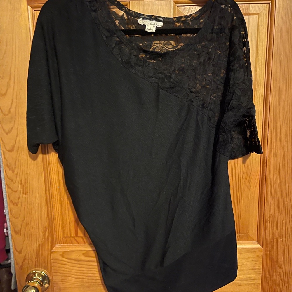 Black lace juniors short sleeve shirt derek heart
